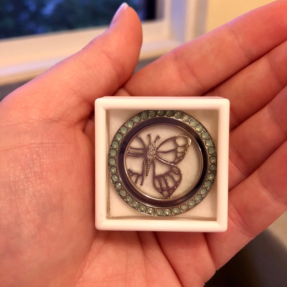 Origami Owl face, plate, and charms